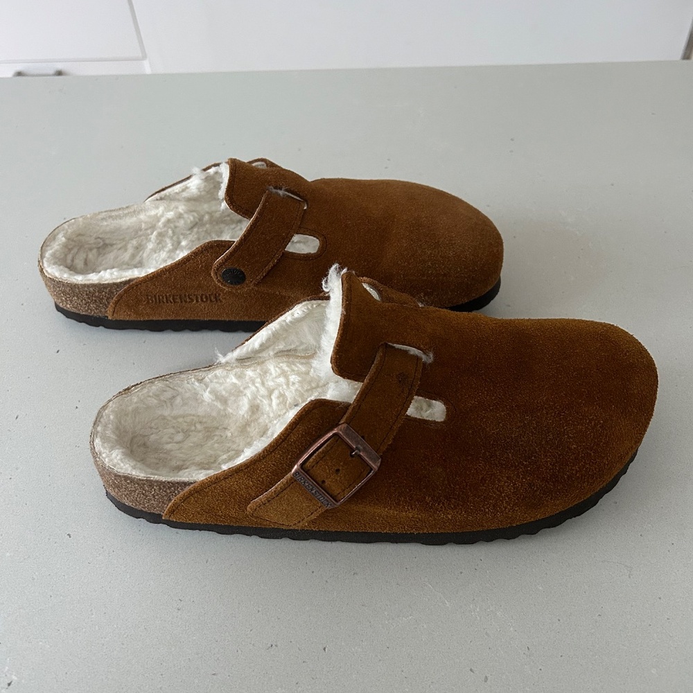 Birkenstock Boston suede and shearling clogs in "Mink" colour. - Picture 4 of 8